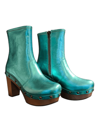 SAPATOS E BOTAS