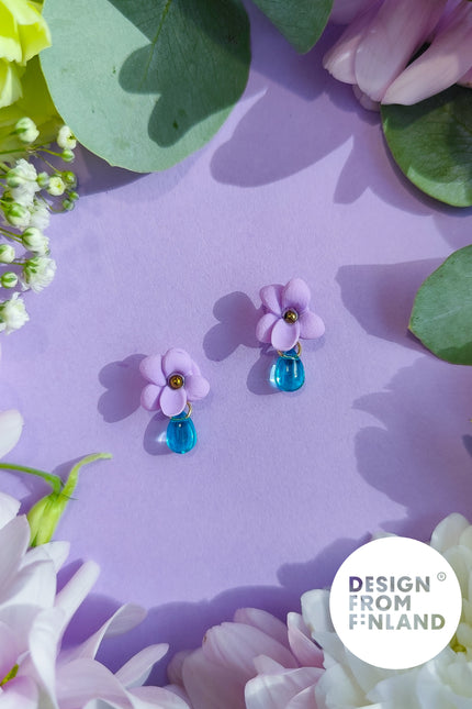DAUGHTER OF THE NORTH WONDER VIOLET STUD OORBELLEN -18K GOLD PLATED