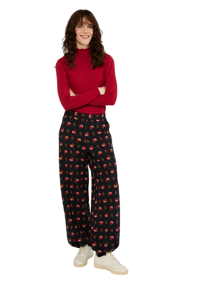 Die Beene von Marlene Blackbird