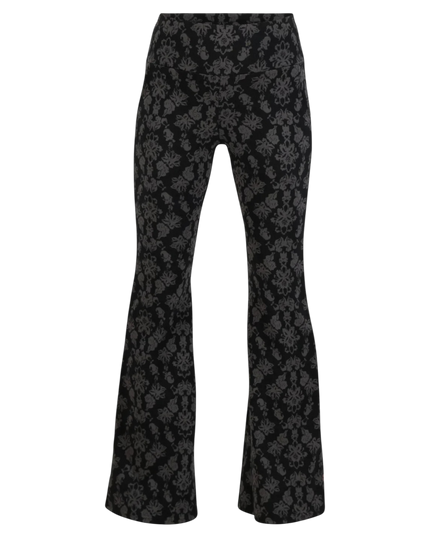 On a Winters Day Flared princess tapestry black