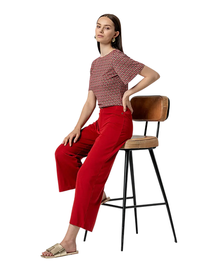 CALÇA COM BOLSO VERMELHA