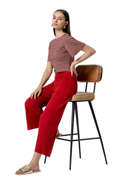 RED PANTS WITH POCKETS