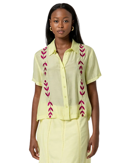 CAMISA SURKANA BORDADA DE MANGA CORTA AMARILLO CLARO