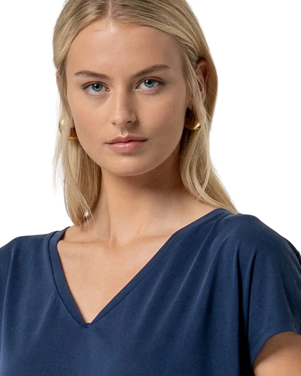 T-SHIRT BEZ RĘKAWÓW Z DEKOLTEM W SEREK GRANATOWY