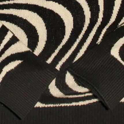 Wavyline black-cream