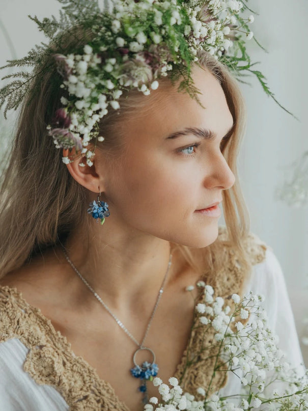 DAUGHTER OF THE NORTH FORGET ME NOT OORBELLEN 18K GOLD PLATED