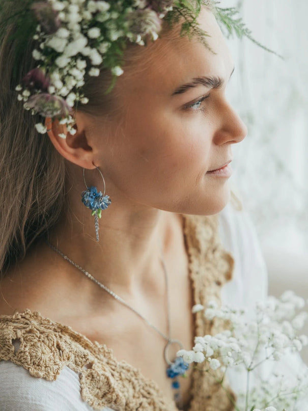 DAUGHTER OF THE NORTH FORGET ME NOT HOOP OORBELLEN 18K GOLDPLATED