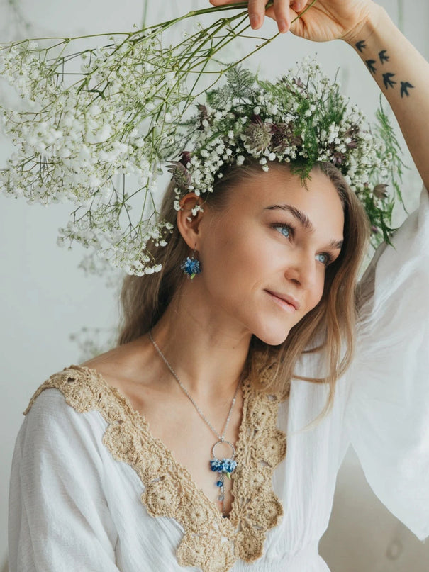 DAUGHTER OF THE NORTH FORGET ME NOT OORBELLEN 18K GOLD PLATED
