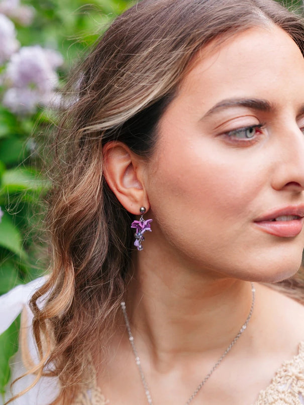 DAUGHTER OF THE NORTH, THE LILAC OF DREAMS EARRING SMALL STUD, 18K GOLD PLATED