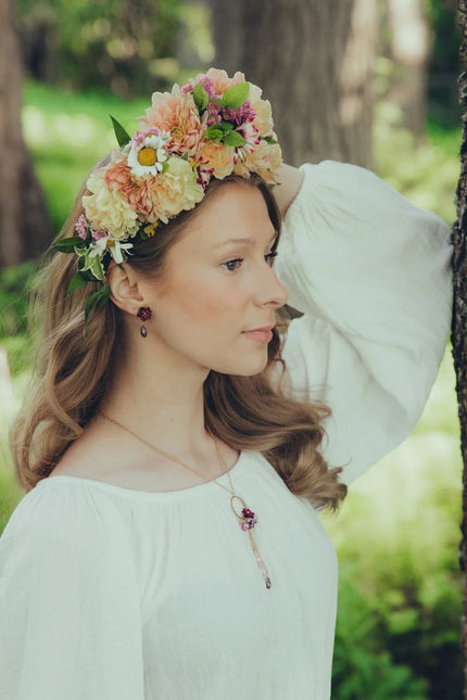 DAUGHTER OF THE NORTH WILD ROSE STUD EARRINGS