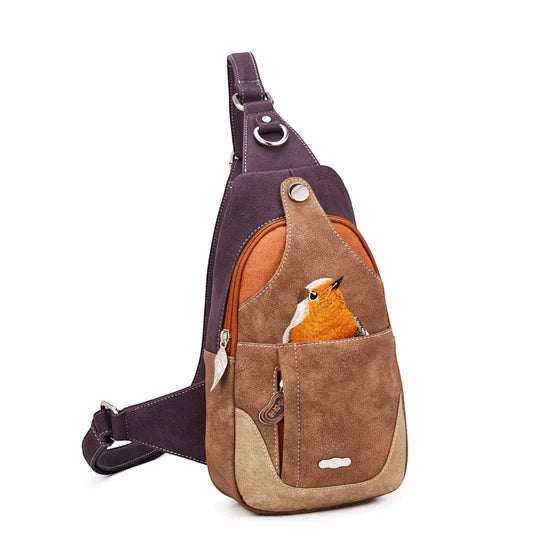 HI-DI-HI RUGZAK/ SLINGBAG CAROL MET ROODBORSTJE, PAARS EN COGNAC