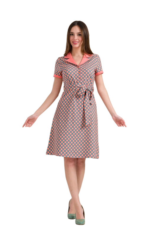 Monique vintage coral flower