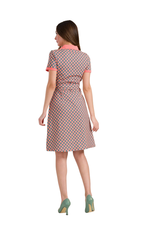 Monique vintage coral flower