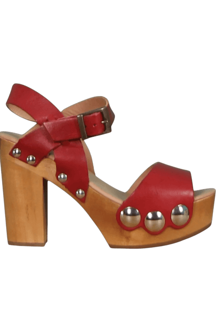 Carmen, red