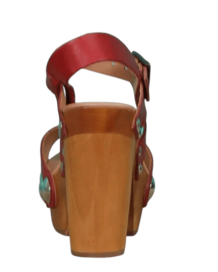 Carmen, rojo