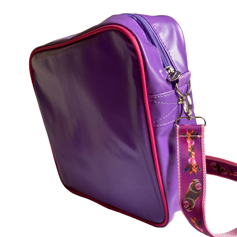 KUNSTBOER SQUARE SHOUDERBAG GIRAFFE BUBBLE GUM
