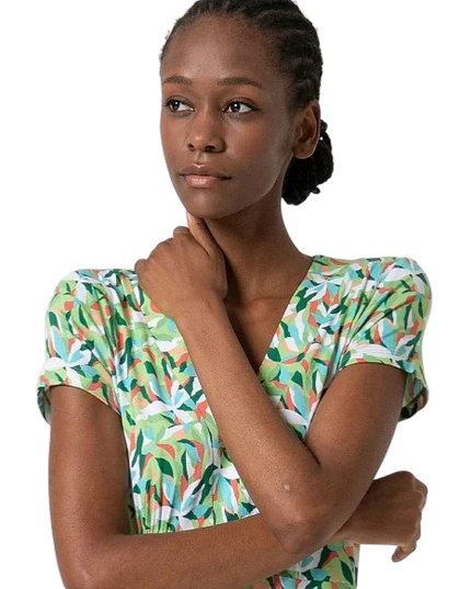 long V-neck dress with short sleeves green