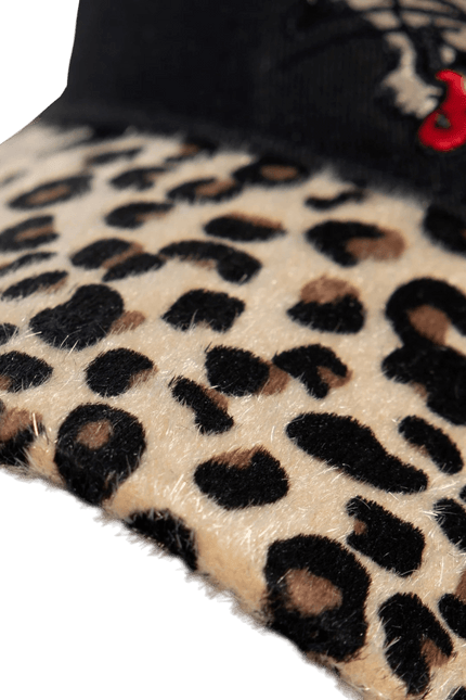 Wild Rebel, black